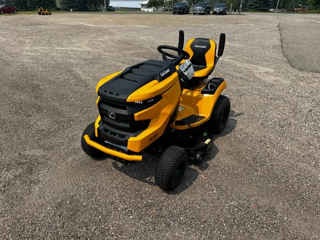 Image of Cub Cadet XT2 LX42 equipment image 3