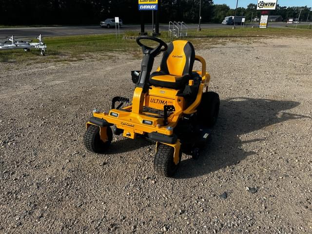 Image of Cub Cadet Ultima ZTS1 equipment image 3