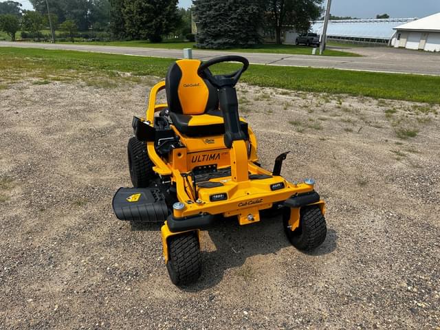 Image of Cub Cadet Ultima ZTS1 equipment image 2