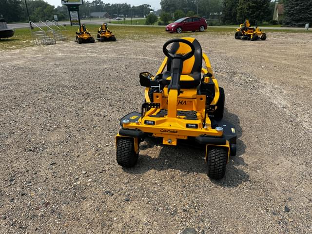 Image of Cub Cadet Ultima ZTS1 equipment image 2