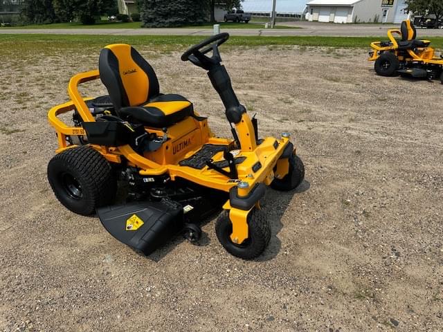 Image of Cub Cadet Ultima ZTS1 equipment image 2