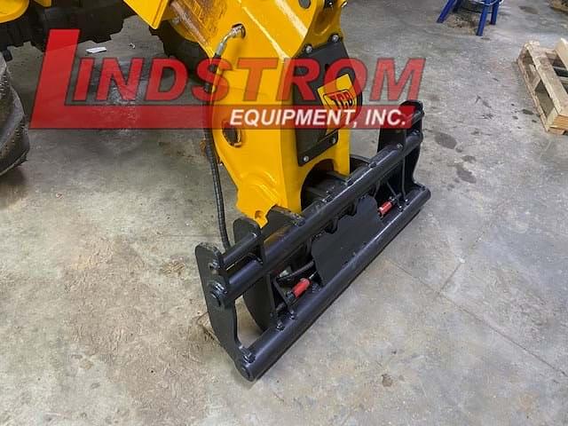 Image of JCB TM220 equipment image 3