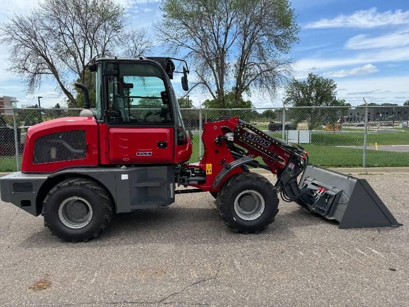 Main image Magnum 3300S