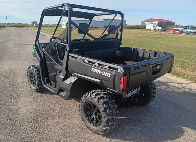Image of Can-Am Defender DPS HD7 equipment image 2