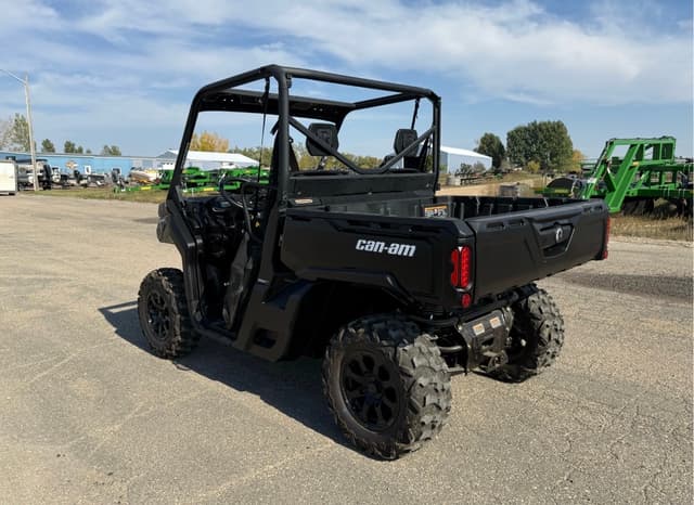 Image of Can-Am Defender DPS HD7 equipment image 2