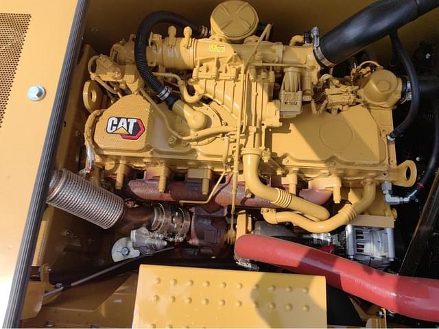Image of Caterpillar 323 equipment image 1