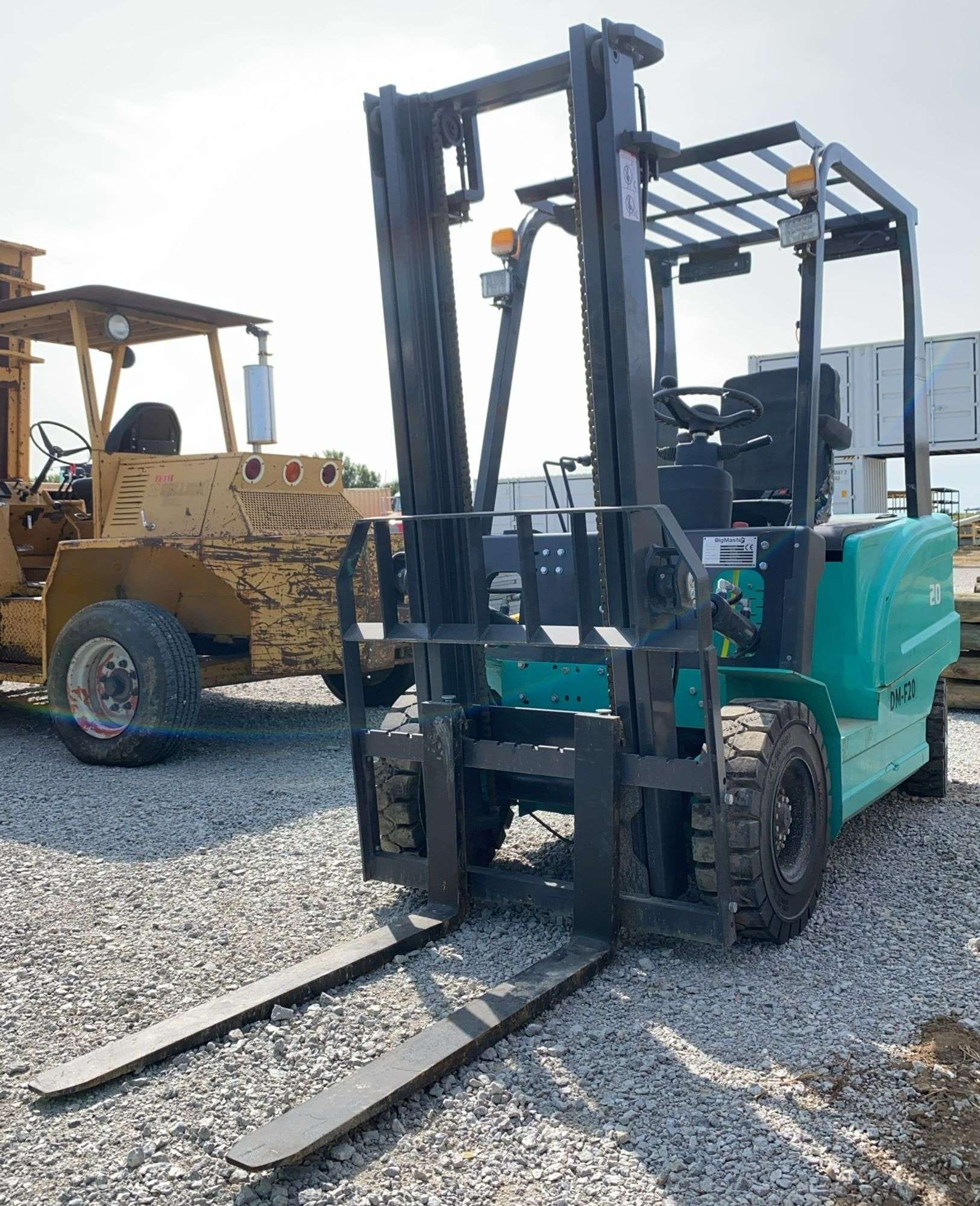 2025 Digmaster DM-F20 Equipment Image0