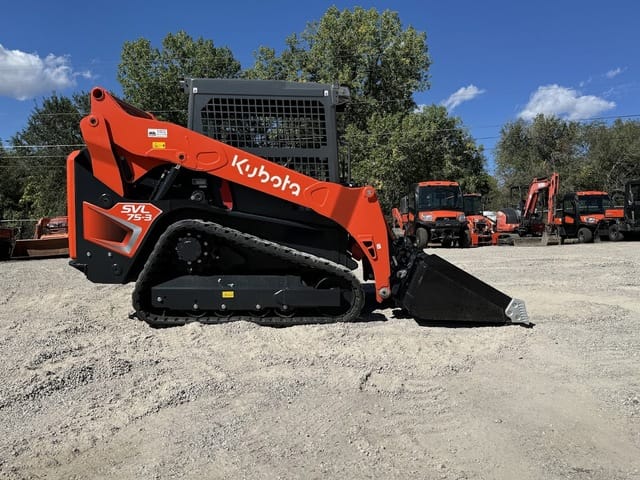 2025 Kubota SVL75-3HFWVC Equipment Image0