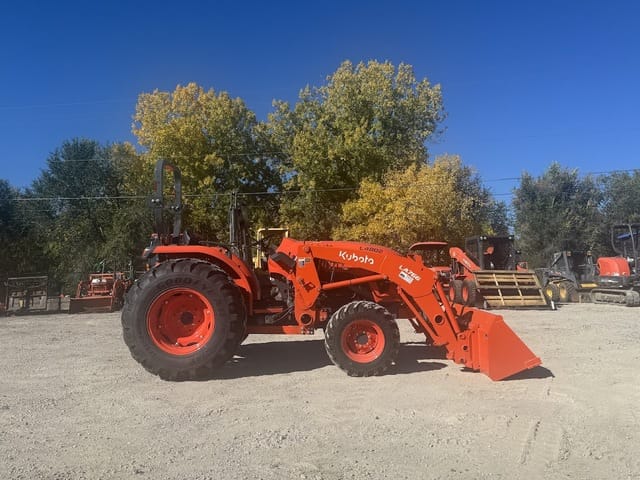 2025 Kubota L4802HST Equipment Image0