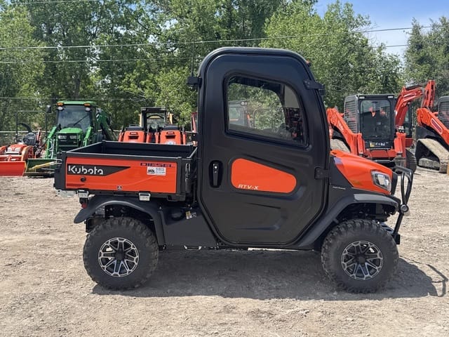 2025 Kubota RTVX2C-PKLHS-1 Equipment Image0