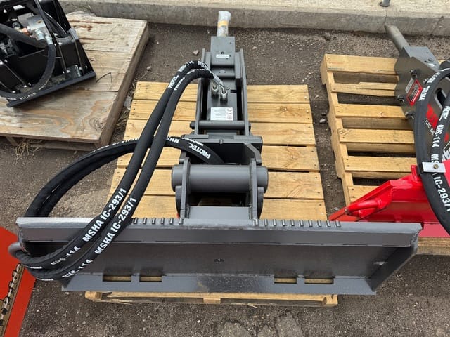 2025 Striker TNB-4M Equipment Image0