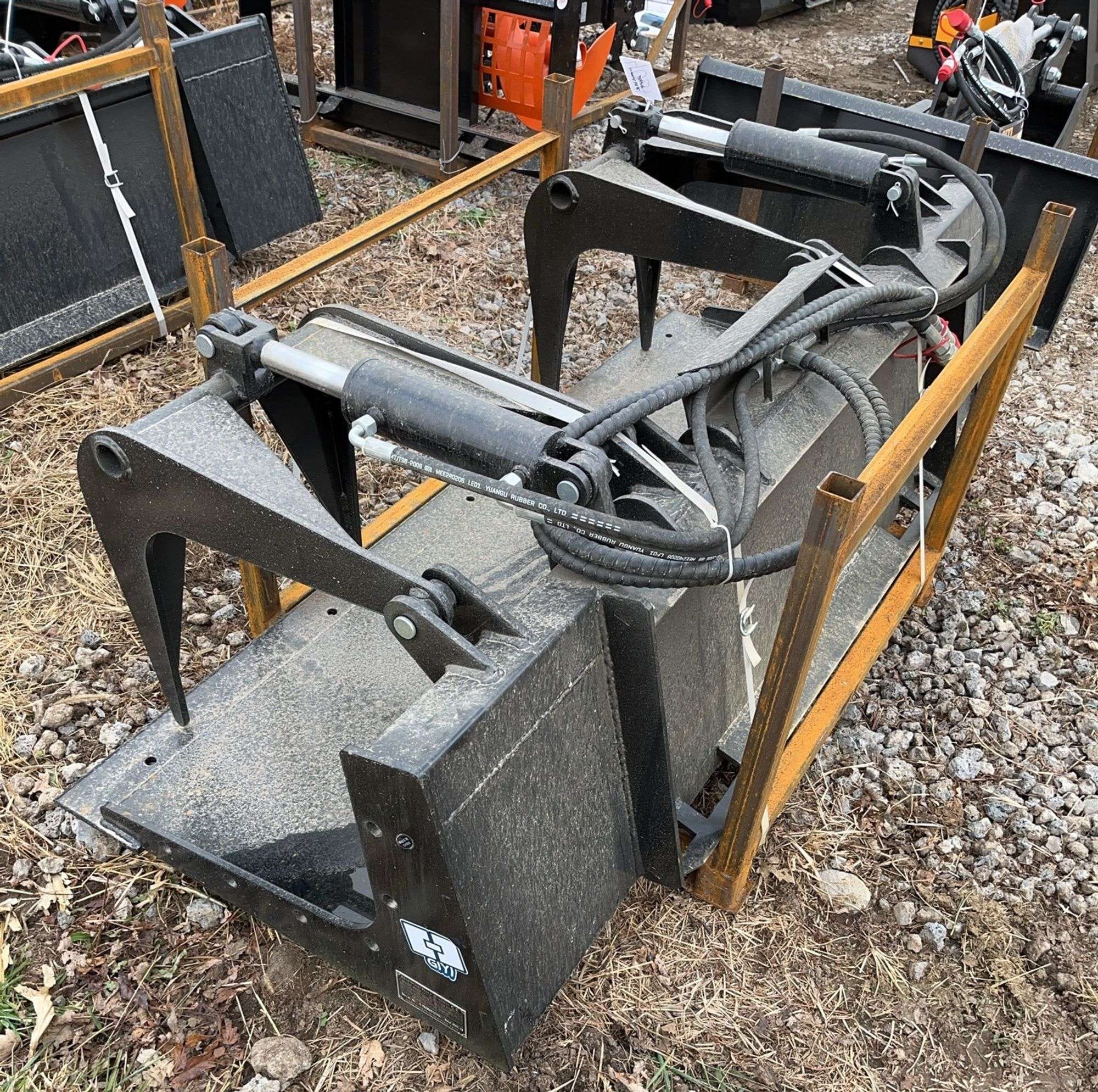 Giyi GY-PG72 Equipment Image0