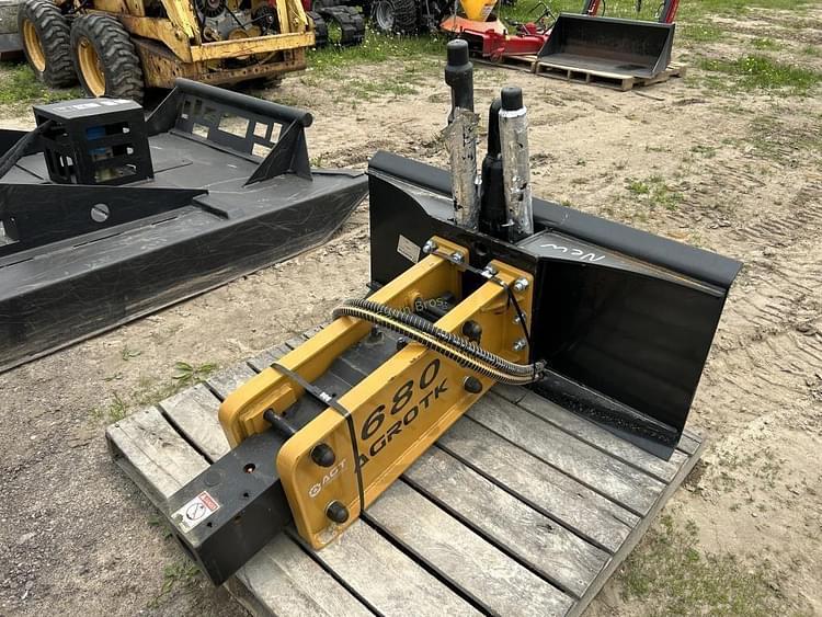 2023 AGROTK 680 Equipment Image0