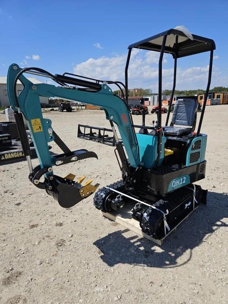 AGT QH12 Construction Compact Excavators for Sale Tractor Zoom