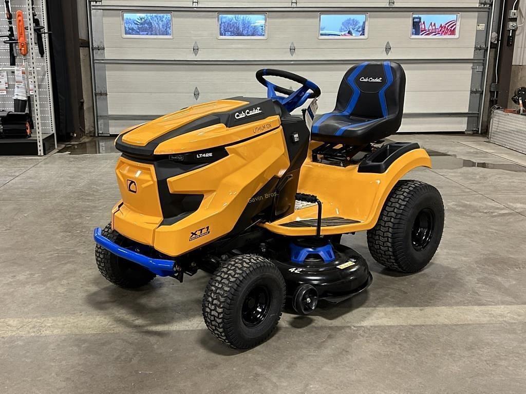 Image of Cub Cadet XT1 Image 0