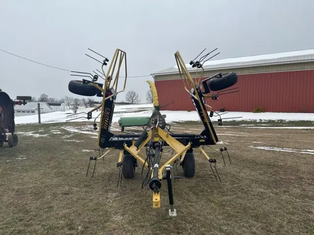 Image of Esch 2018 equipment image 1