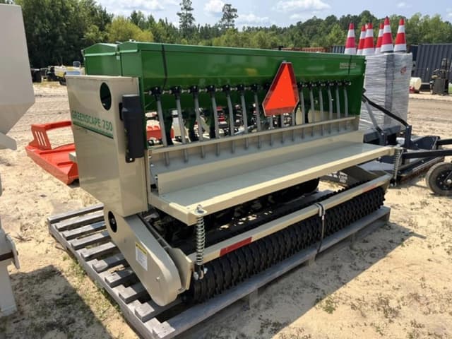 Image of Greenscape 750 equipment image 3