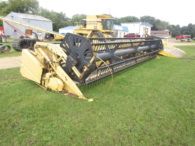 Image of New Holland 973 equipment image 2