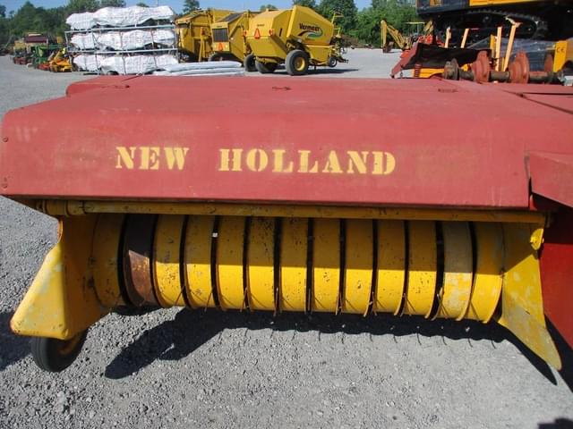 Image of New Holland Hayliner 268 equipment image 2