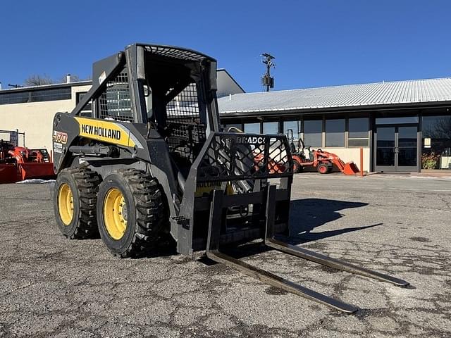 Image of New Holland L170 Image 1