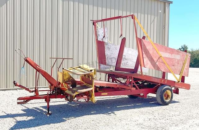Image of New Holland 1010 equipment image 1