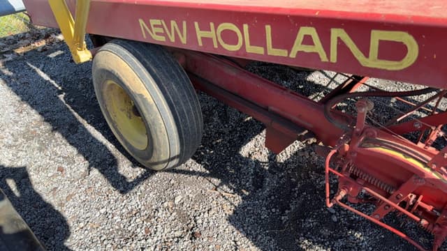 Image of New Holland 1012 equipment image 2