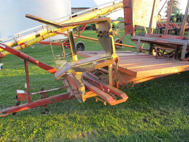Image of New Holland 1030 equipment image 1