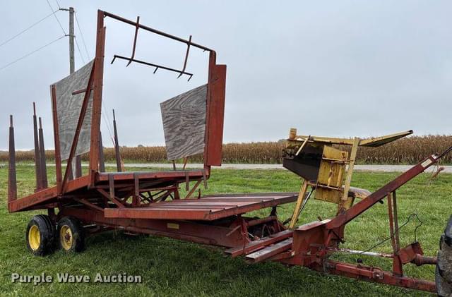 Image of New Holland 1030 equipment image 2