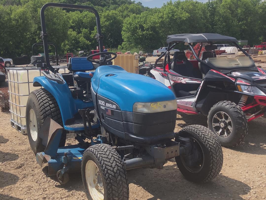 Image of New Holland Boomer 1030 Primary image