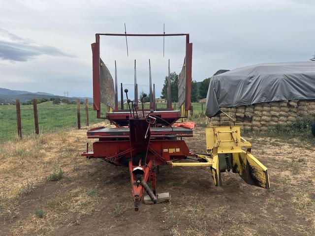 Image of New Holland 1032 equipment image 1