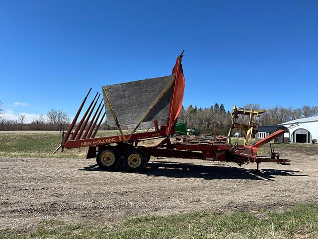 Image of New Holland 1033 equipment image 3