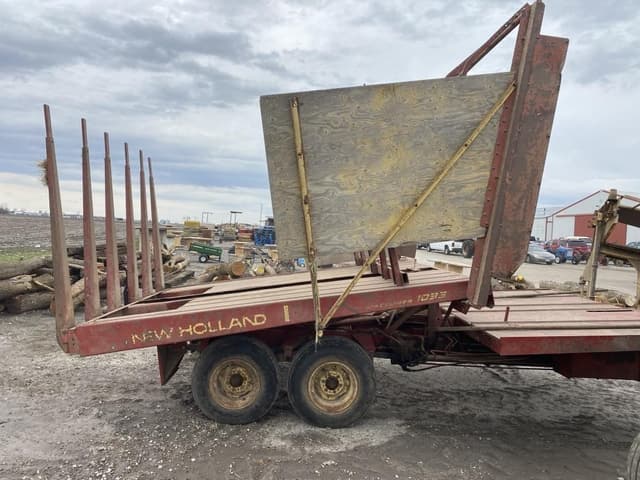 Image of New Holland 1033 equipment image 2