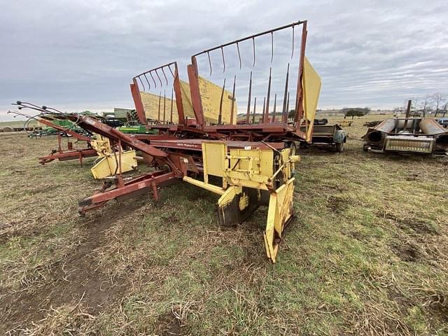 Image of New Holland 1033 equipment image 2