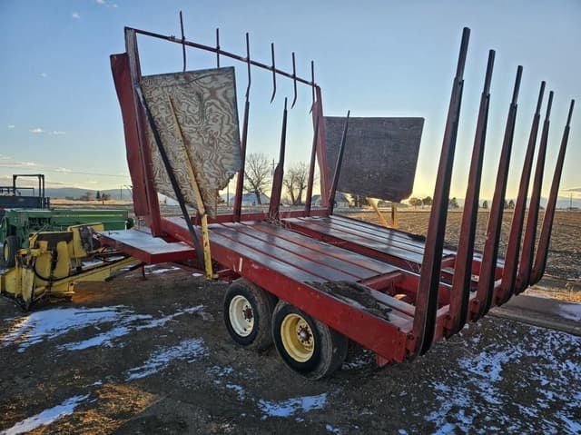 Image of New Holland 1033 equipment image 4