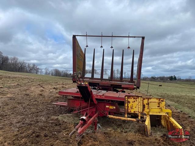 Image of New Holland 1034 equipment image 2