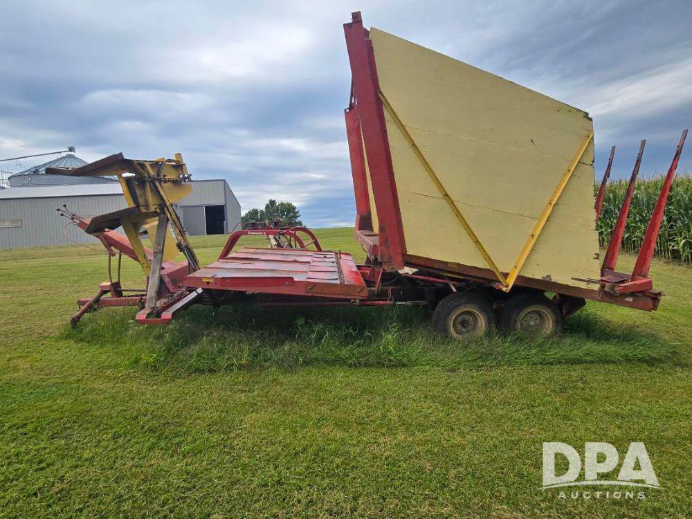 Image of New Holland Stackliner 1034 Primary image