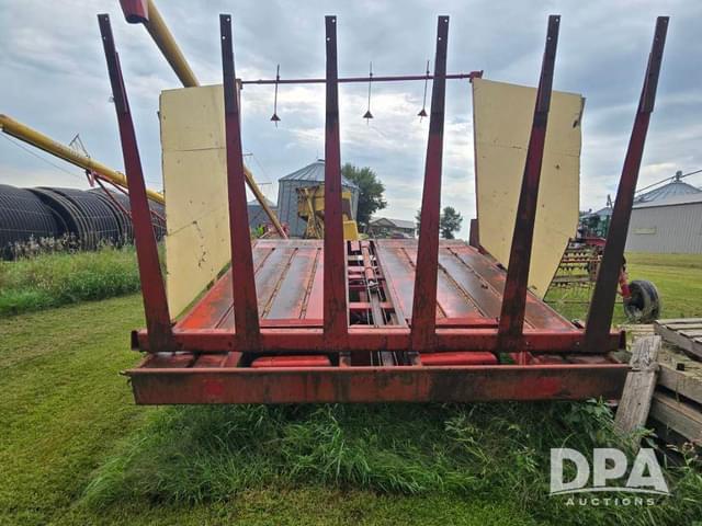 Image of New Holland Stackliner 1034 equipment image 2