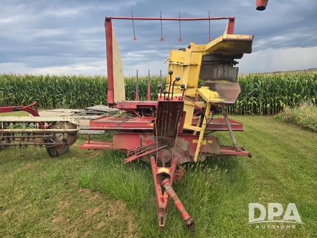 Image of New Holland Stackliner 1034 equipment image 1