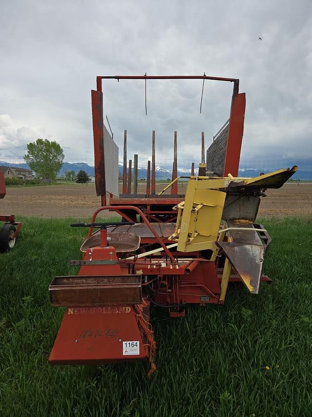 Image of New Holland 1035 equipment image 1