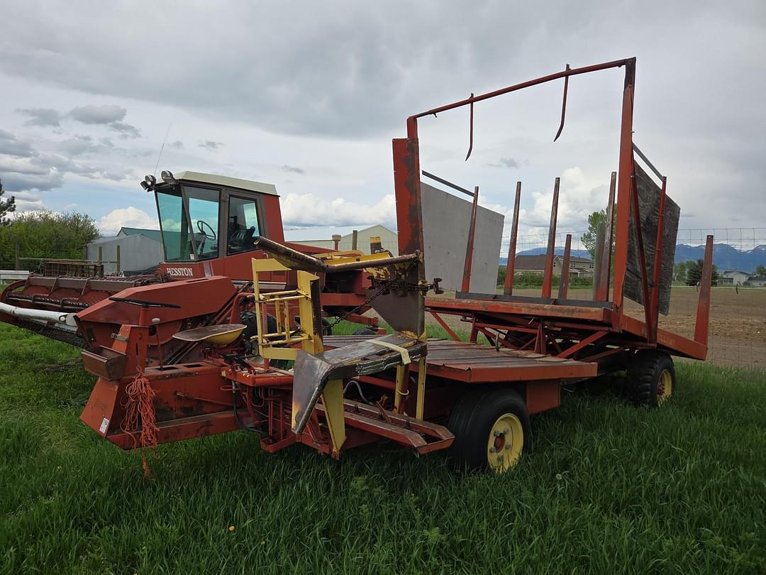 Image of New Holland 1035 Primary image