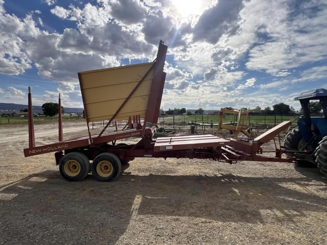 Image of New Holland 1036 equipment image 2