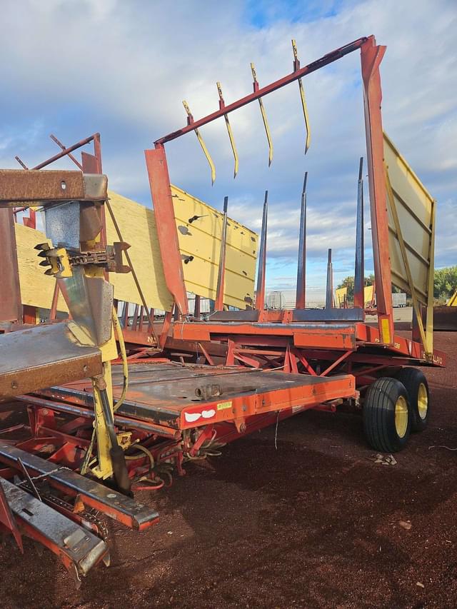 Image of New Holland 1036 equipment image 1