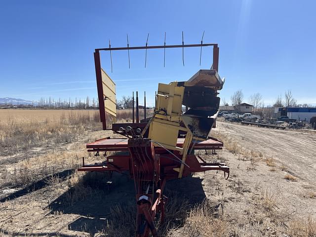 Image of New Holland 1037 equipment image 1