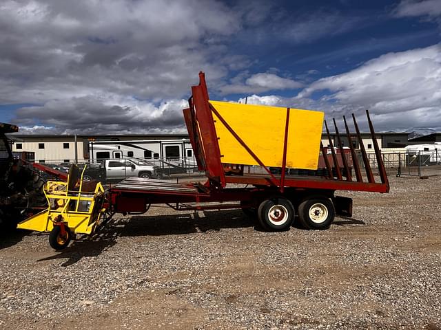 Image of New Holland 1044 equipment image 1