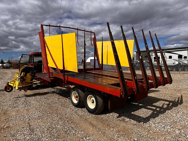 Image of New Holland 1044 equipment image 2