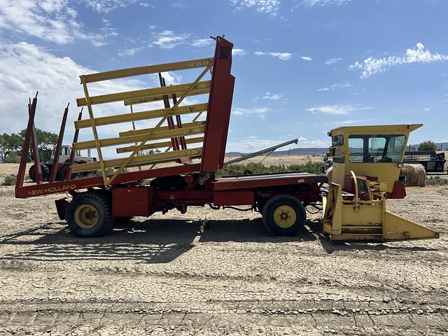 Image of New Holland 1068 equipment image 3
