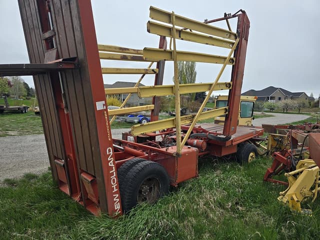 Image of New Holland 1075 equipment image 3