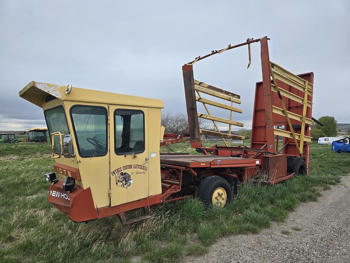 New Holland 1075 Equipment Image0