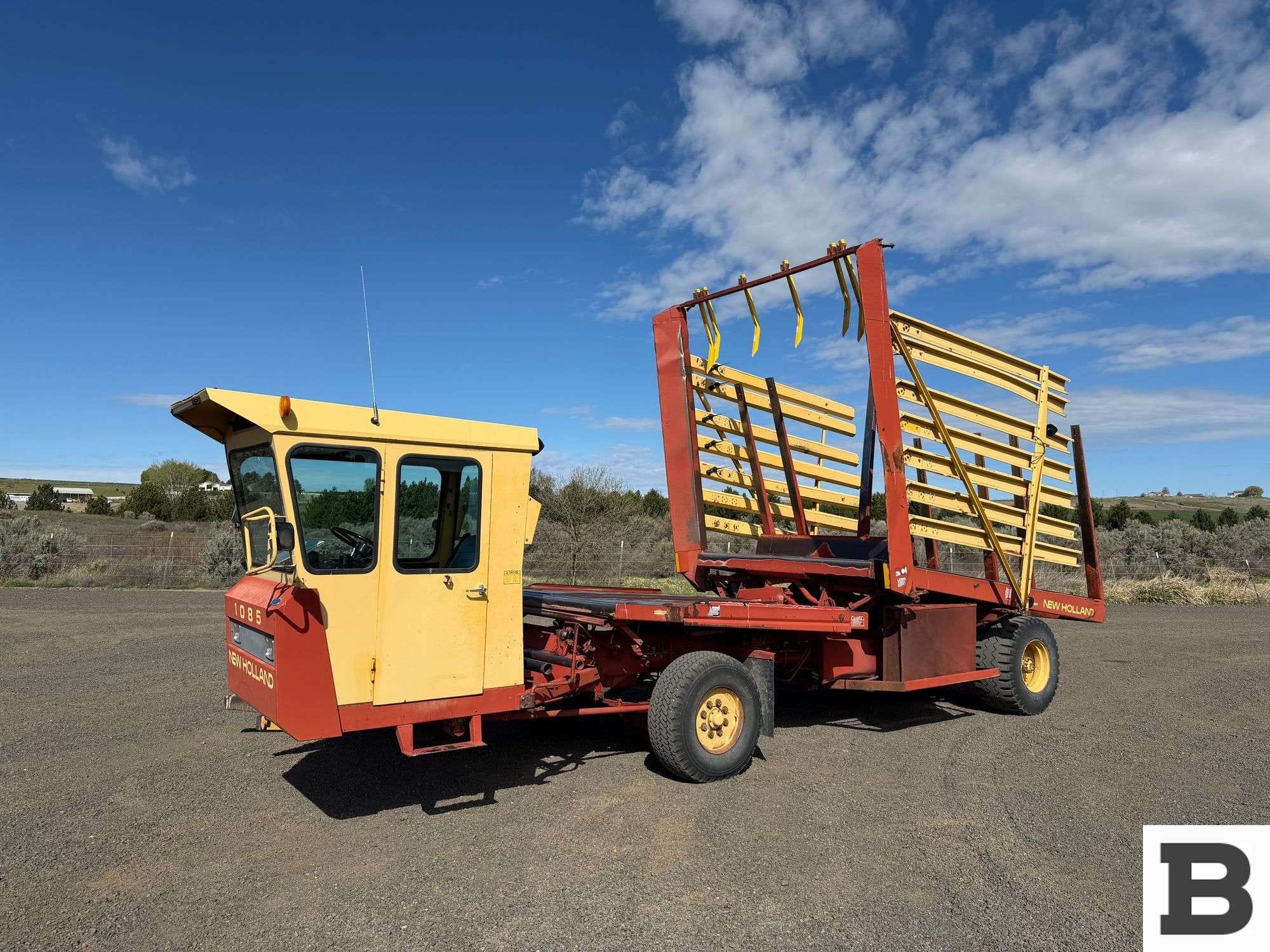 New Holland 1085 Equipment Image0