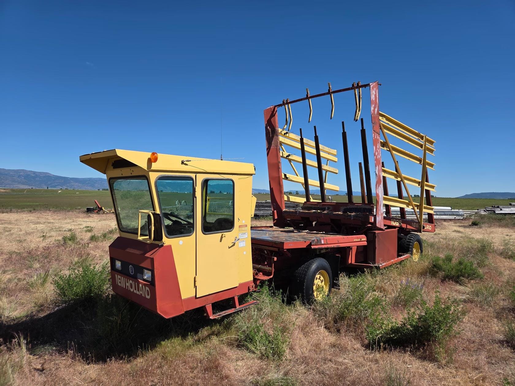 New Holland 1095 Equipment Image0
